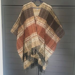 Fringed Wrap Shawl NWOT
